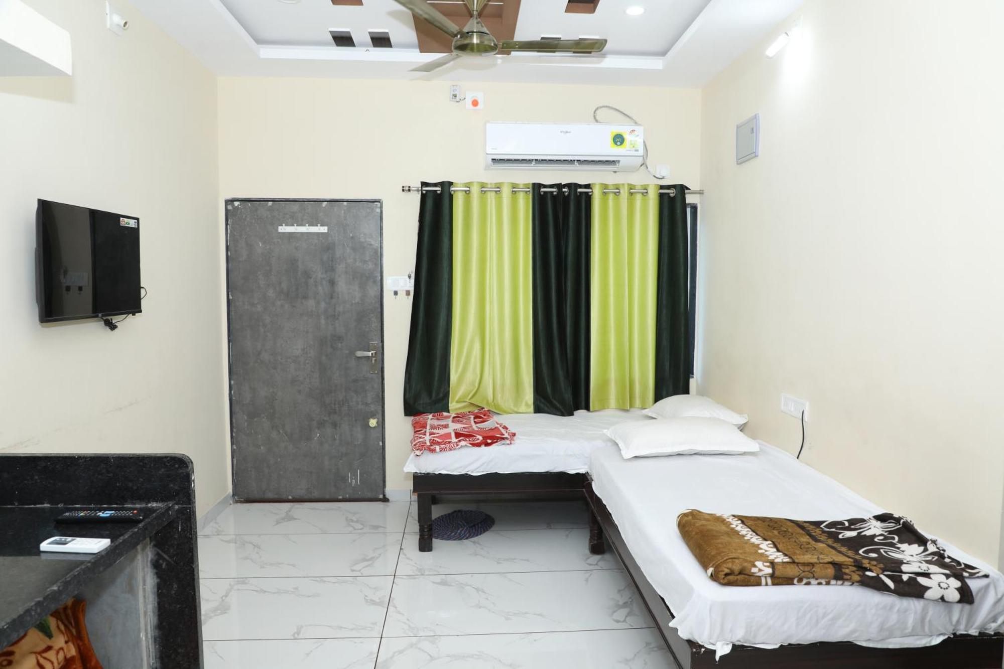Aradhya Prime Home Stay Garudeshwar Eksteriør bilde