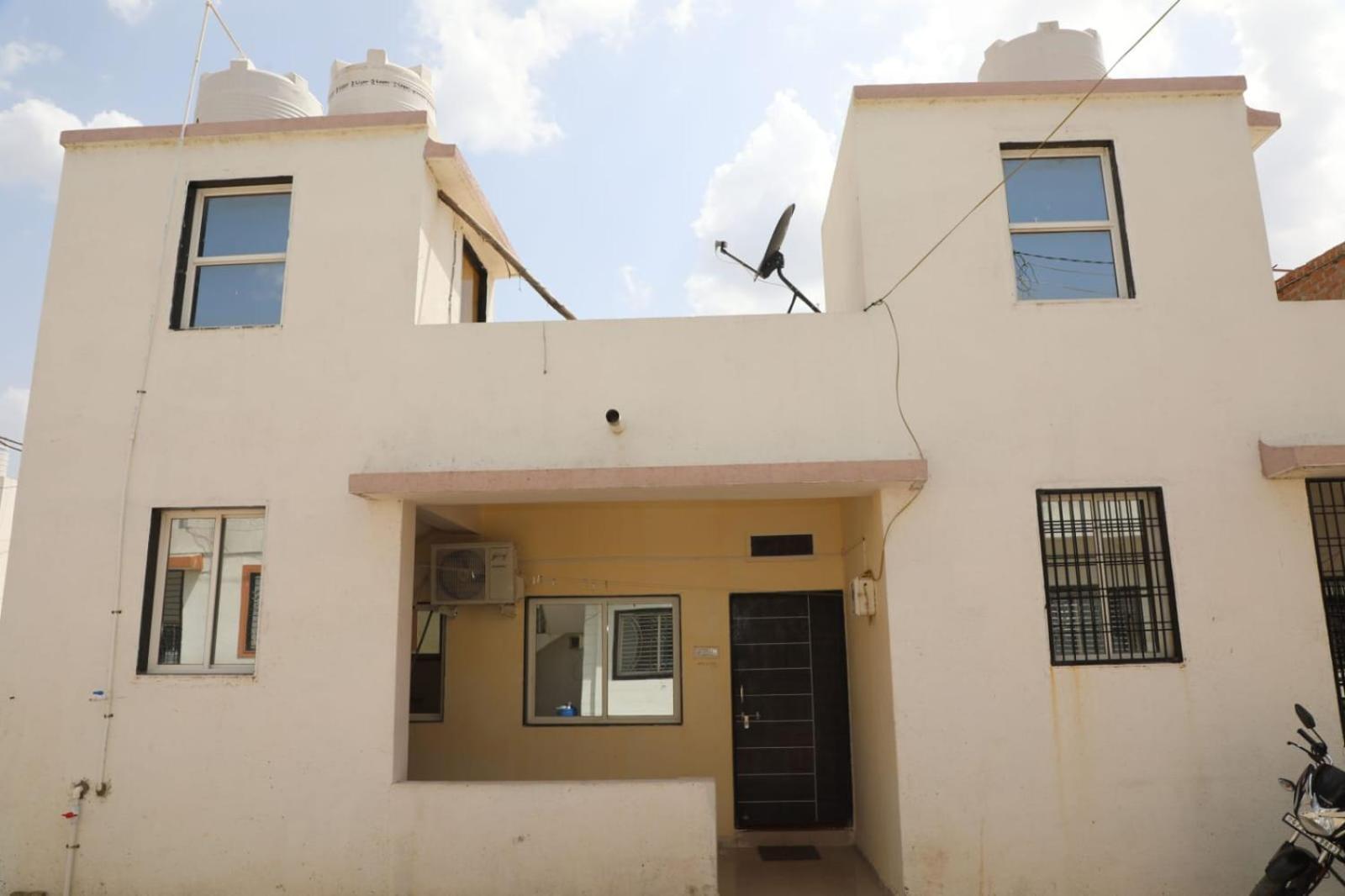 Aradhya Prime Home Stay Garudeshwar Eksteriør bilde