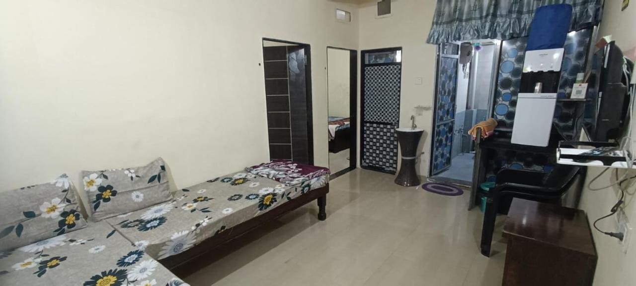 Aradhya Prime Home Stay Garudeshwar Eksteriør bilde